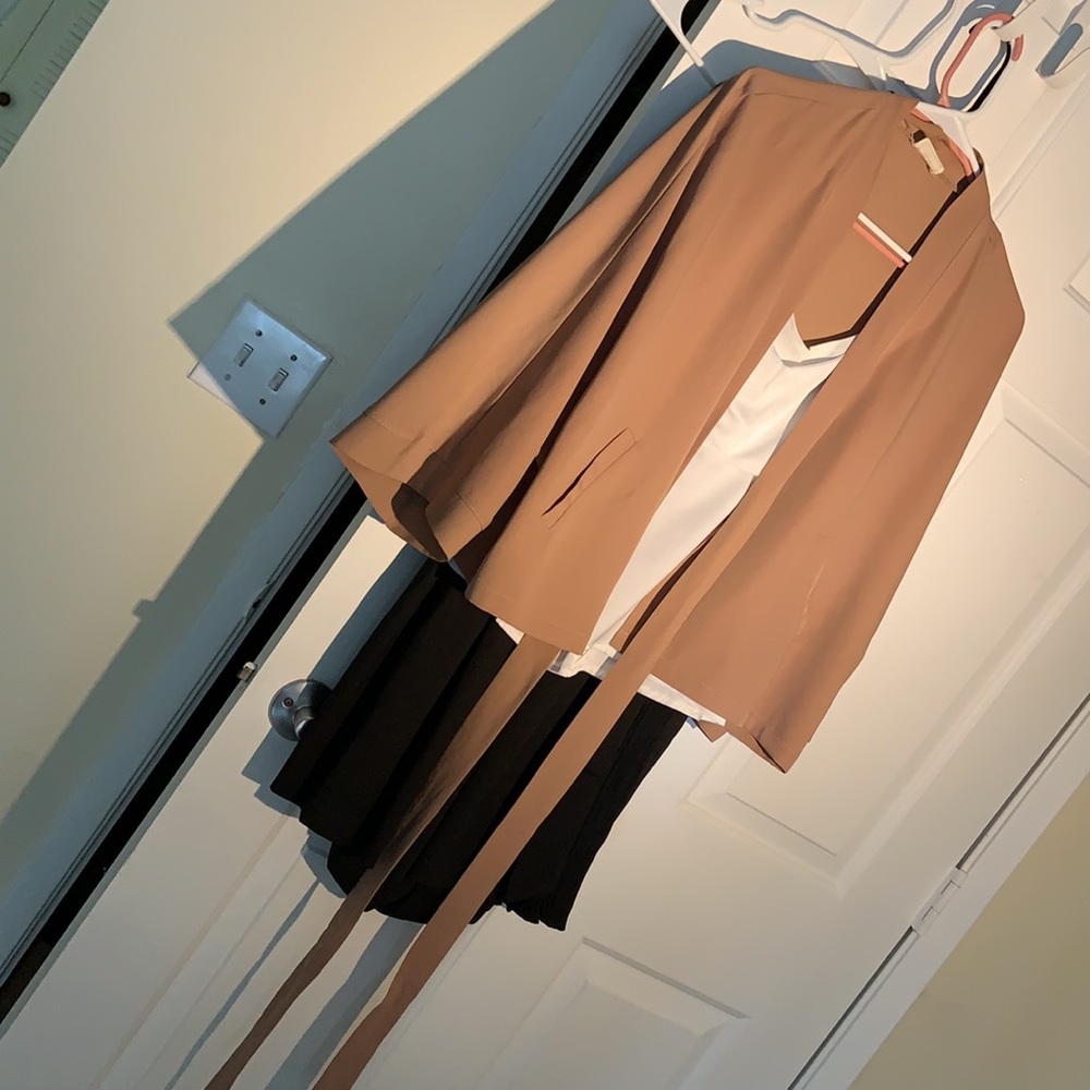 Silk jacket - Picture 2 of 2